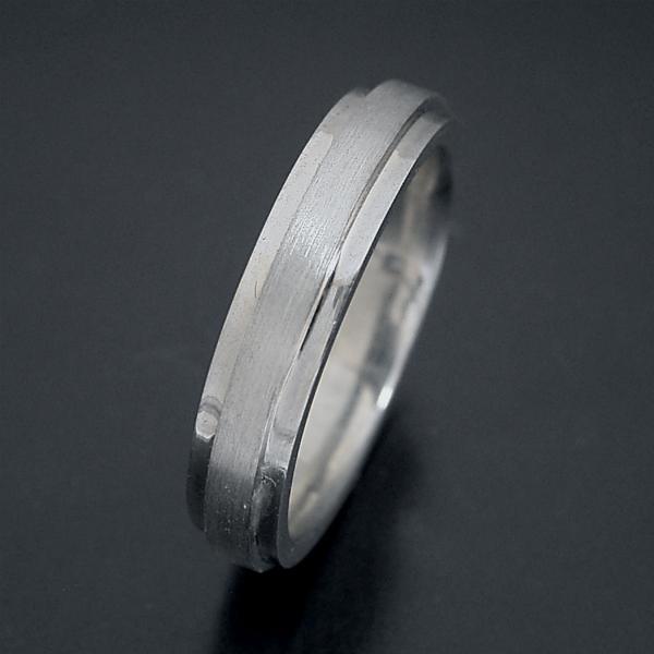 激安な100 本物の結婚指輪 80 2925 ブリリアントジュエリー ペアリング プレゼント エンゲージリング マリッジリング ペアリング プラチナ900 マリッジリン 80 2925 結婚指輪 プロポーズ 硬質 と シャープ をイメージした地金タイプの結婚指輪 ヤフー店