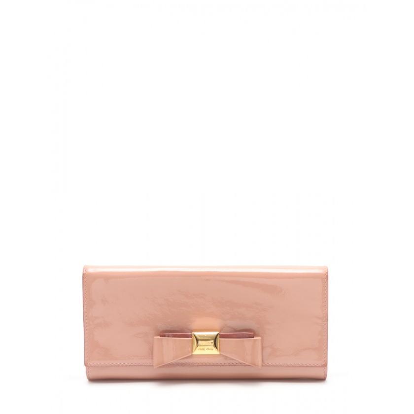 中古 ミュウミュウ Miumiu 二つ折り長財布 ピンクベージュ 小物 エナメルレザー ベクトル 5m1109 リボン リボン 小物 レディース ベクトル 古着 114 ブランド古着販売のベクトル