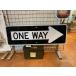  load автограф ONE WAY C с другой стороны через line дорога опознавательный знак подлинный товар капот грузовик кухня машина дисплей America смешанные товары импорт смешанные товары California metal автограф E160