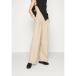 ХޥС 奢ѥ ǥ ܥȥॹ ESSENTIALS  CYMBARIA - Trousers - cinnamon brown