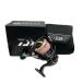 DAIWA Daiwa вращающийся катушка 20 saltiga 2000H 309516-001576 немного царапина . загрязнения есть 