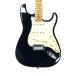 FENDER USA крыло USA электрогитара AM STD STRAT MN BLK жесткий чехол имеется царапина . загрязнения есть 