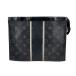  Louis Vuitton LOUIS VUITTON клатч Louis Vuitton x Fragment монограмма ekp белка небольшая сумочка Voyage MM PVC черный / серый 