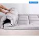  матрац матрац наматрасник одиночный кровать futon body давление минут . двойной нежный постельные принадлежности bed . днем . спальное место в транспортном средстве лежать на полу подушка легкий складной .. futon коврик 