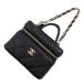  Chanel сумка очарование здесь Mark matelasse Mini сумка черная икра s gold AP4897 CHANEL Mini сумка бардачок чёрный б/у 