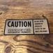 ���[���A�C�Y MOONEYES �R�[�V���� CAUTION �X�e�b�J�[ �A�����J���G��