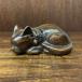 Vintage Sleeping Cat Solid Metal Figurine Ornament Statue.. кошка чугун производства металл чистота украшение орнамент произведение искусства Vintage 