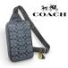 [ не использовался очень красивый товар ] Coach COACH сумка "body" сумка на плечо сумка signature парусина кожа темно-синий blue black серийный иметь 