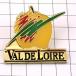  pin badge * apple .. one piece * France limitation pin z* rare . Vintage thing pin bachi