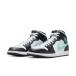 NIKE AIR JORDAN 1 MID �i�C�L�@�G�A�W���[�_�� 1 �~�b�h DQ8426 103