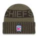 NFL �`�[�t�X �j�b�g�L���b�v �y�C�O���f���z�T���[�g�g�D�T�[�r�X2025 Knit Hat �j���[�G��/New Era �I���[�u �֘A�摜1