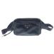 PRADA Prada треугольник Logo plate талия сумка "body" нейлон черный 1BL010