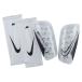  Nike NIKE футбол аксессуары мелкие вещи голень данный . Nike Mercury aru свет щиток FA22 DN3611 100 [2025SS]