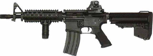 マルイ M4 CQB-R ブラックモデル （次世代電動ガン） ※18才以上