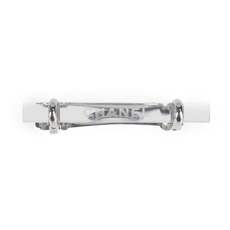 人気が高い 超美品 Chanel シャネル ロゴ ヘアアクセ 00t バレッタ プラスチック クリアシルバー 本物保証 高い品質 Kuljic Com