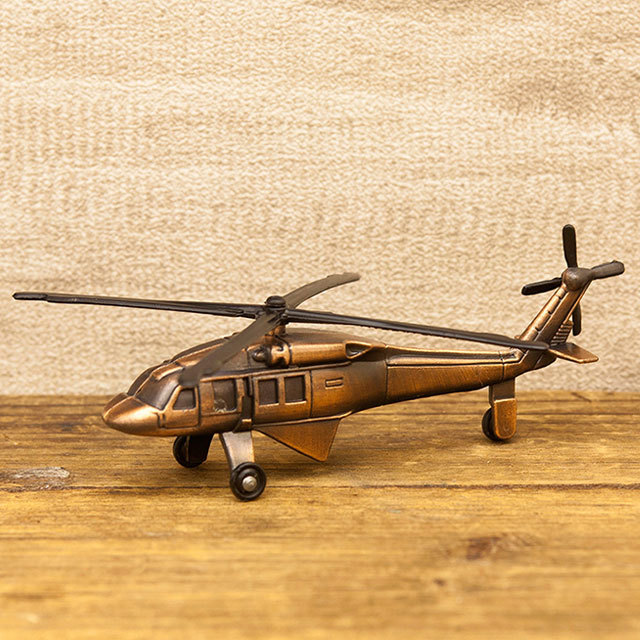 アンティーク調 鉛筆削り ヘリコプター 手動 えんぴつ削り かわいい おしゃれ えんぴつけずり 鉛筆けずり アンティーク 雑貨 男の子 おもちゃ Aki333 癒しグッズ専門店 なごみ 通販 Yahoo ショッピング