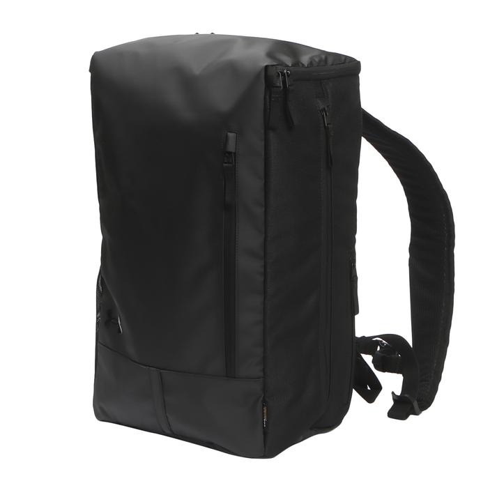 UNDER ARMOUR アンダーアーマー UAクール ターポリン バックパック4.0 27L 1384756 001（Black） デイパックの商品画像