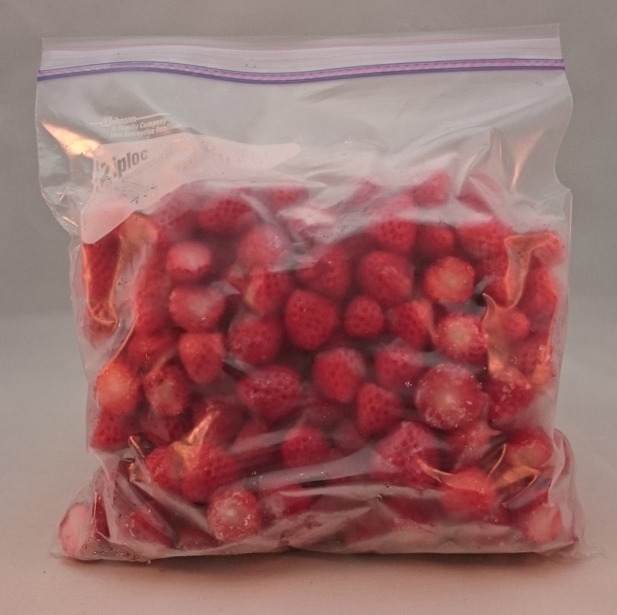 [ free shipping ]2024 year. strawberry use! freezing .( strawberry )....(.....). hutch. ....1Kg