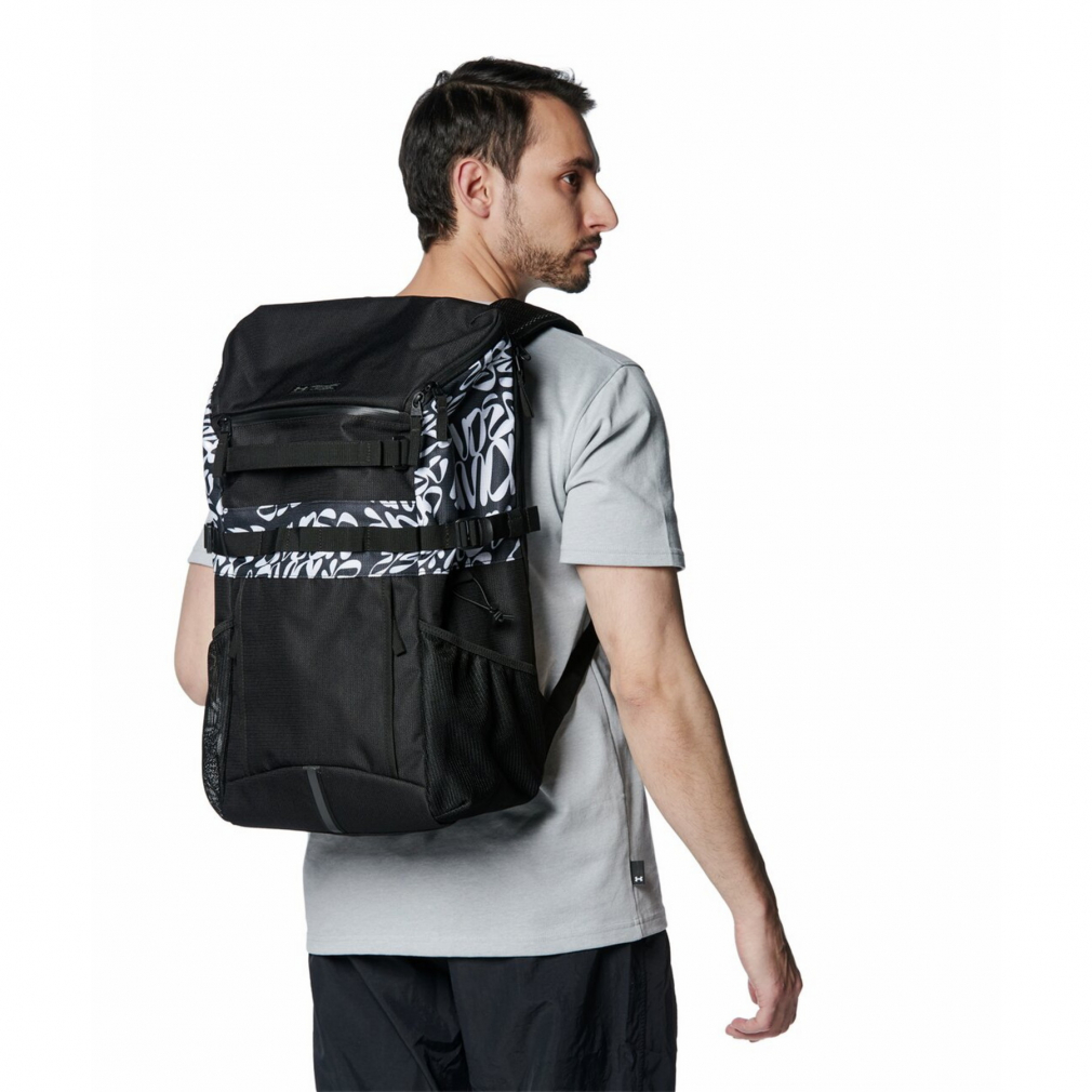 Black（002）