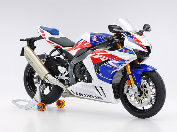 タミヤ 14141 1/12 Honda CBR1000RR-R FIREBLADE SP 30th Anniversary オートバイの商品画像