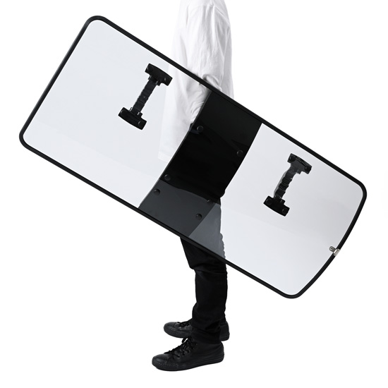 暴徒鎮圧用シールド フラッシュライト付き