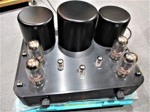 真空管インテグレーテッドアンプ（KT88） Scorpio