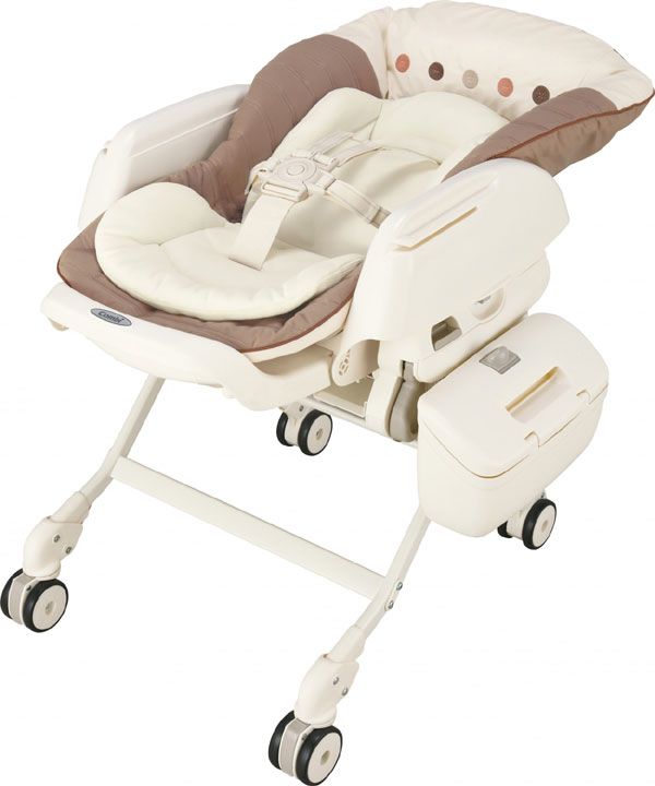 Combi ネムリラ AUTO SWING エッグショック BE（ココアブラウン） ベビーラック、チェアの商品画像