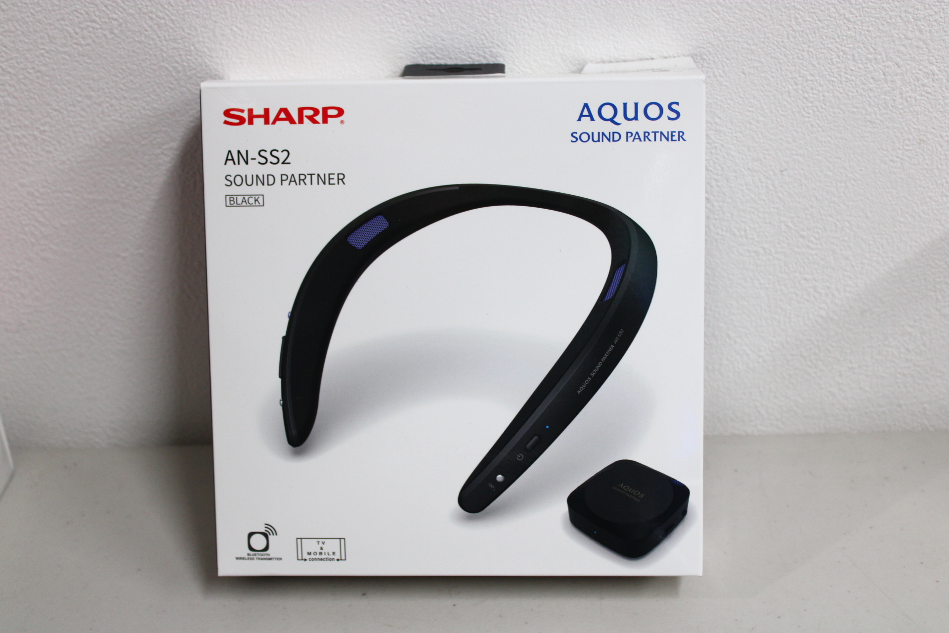 [ with translation * outlet * somewhat box becoming useless etc. equipped ] sharp wearable neck speaker AN-SS2 Sharp Wearable Neck Speaker AN-SS2 black 