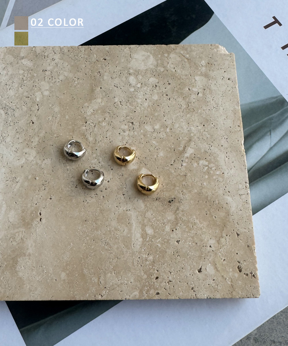 シンプルピアス