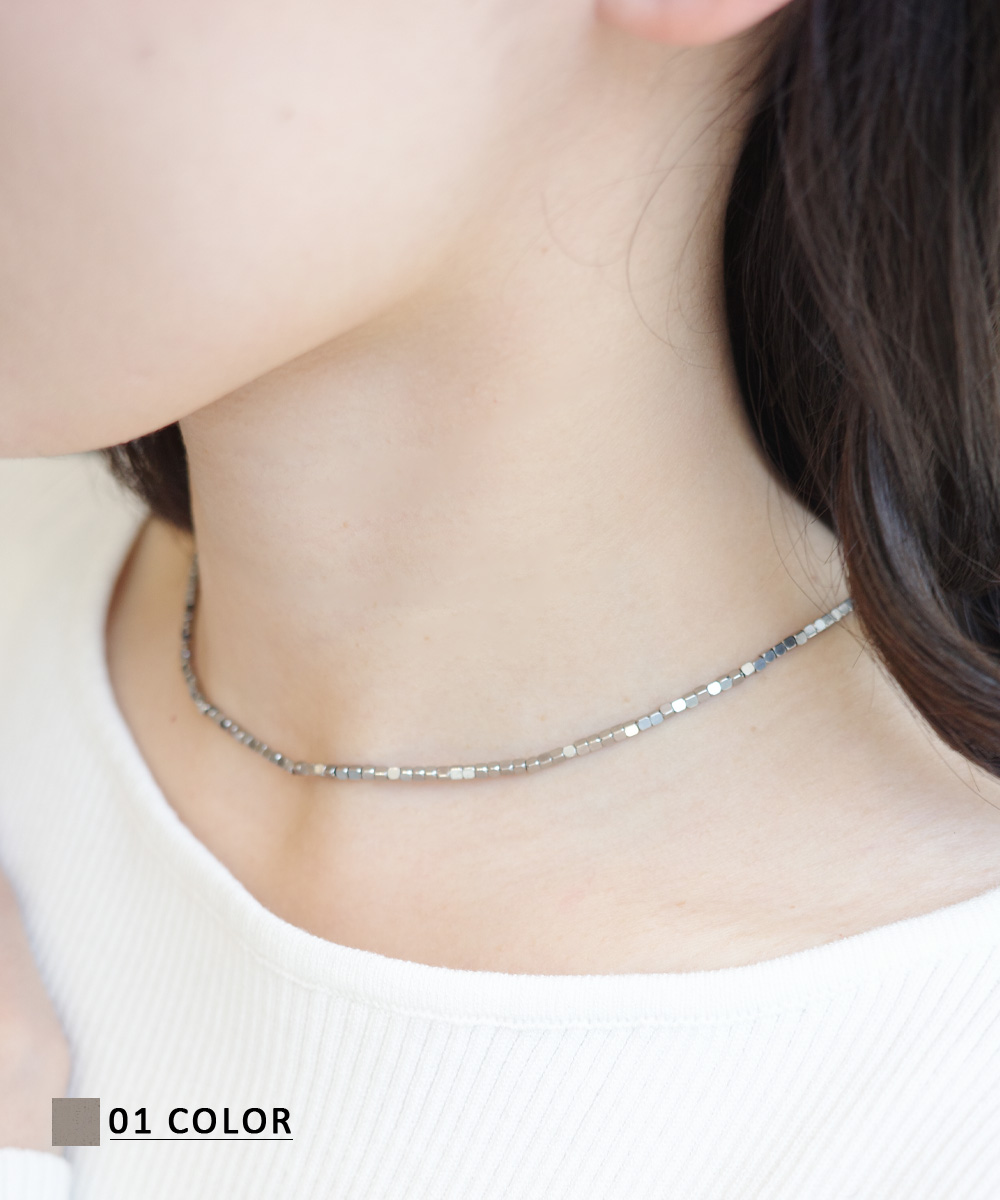 スクエアストーンネックレス