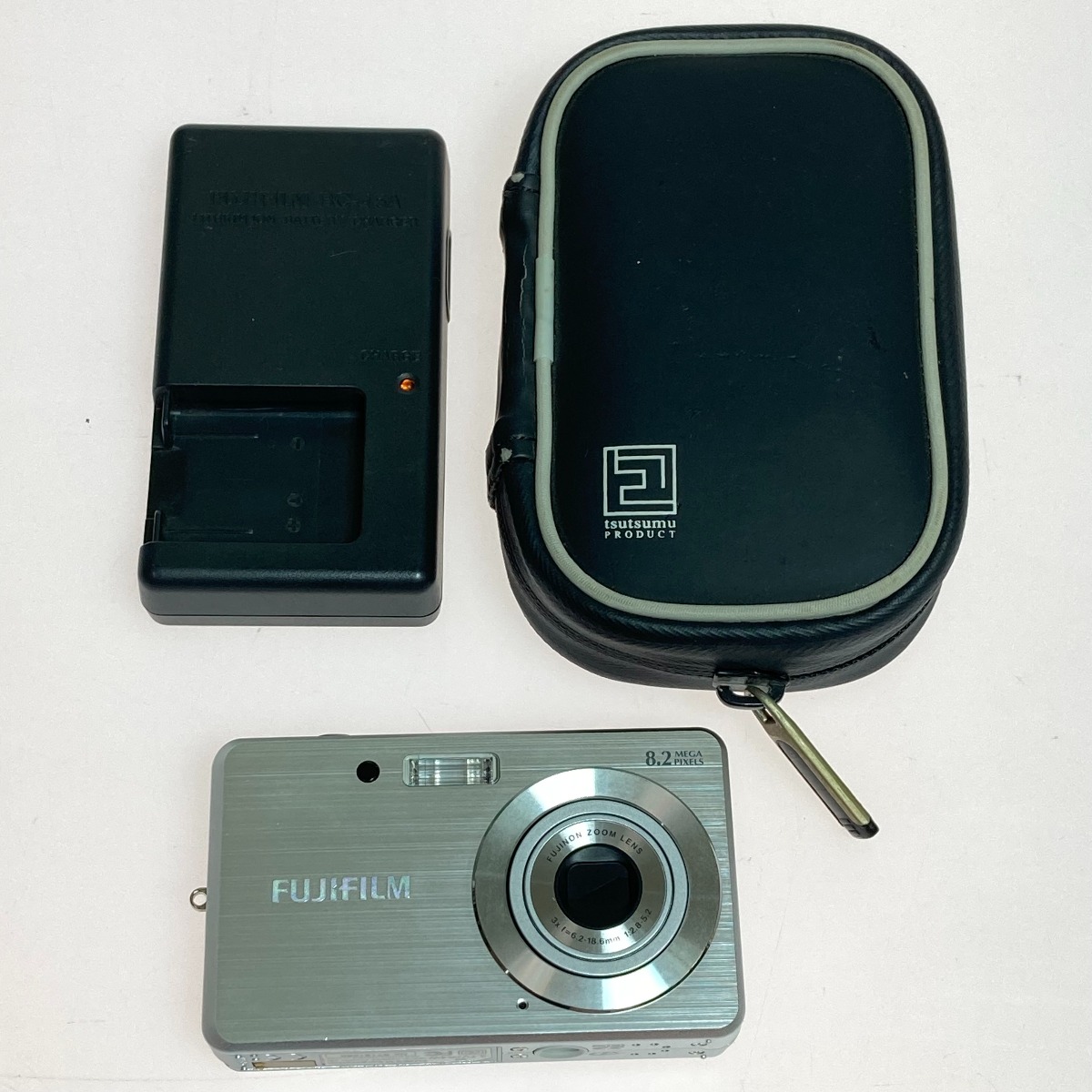 ジャンク品 FUJIFILM コンパクトデジタルカメラ FINEPIX J10