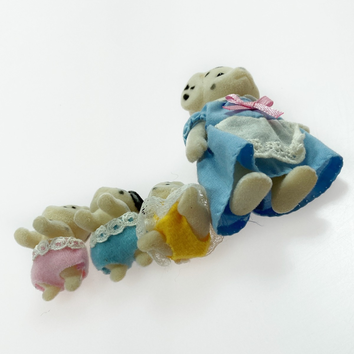 ** Sylvanian Families Sylvanian Families далматинец 4 body комплект немного царапина . загрязнения есть 