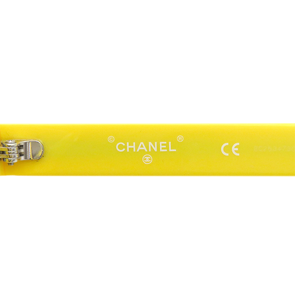 Chanel солнцезащитные очки Logo раунд 40*10 пластик желтый раунд черный линзы желтый fareru Williams сотрудничество 71314A б/у 