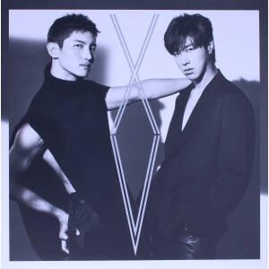 XV( the first times production limitation GIFT record jacket B)(LP size jacket specification )| Tohoshinki 