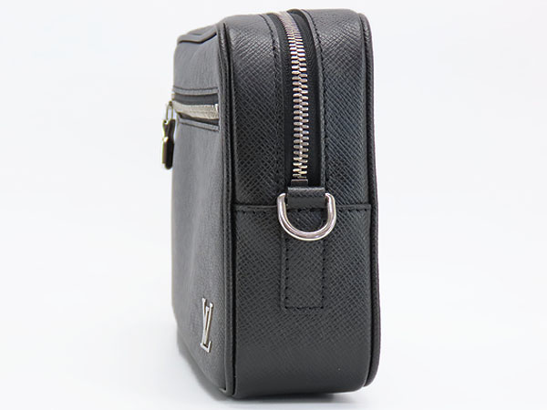  как новый Louis Vuitton LOUIS VUITTON Taiga небольшая сумочка ka носорог ручная сумочка ручная сумочка клатч сумка nowa-ru черный M30441