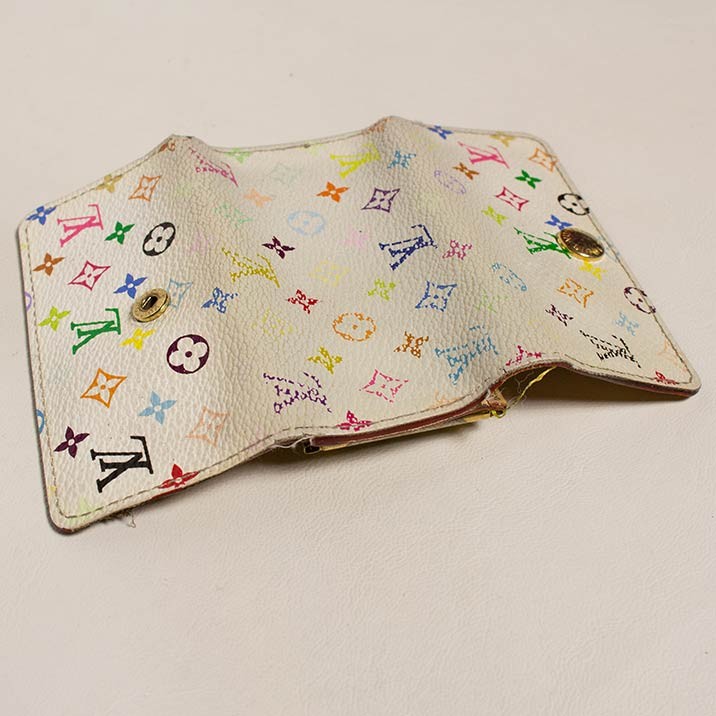 【美品✨希少】ルイヴィトン マルチカラー ミュルティクレ4 FL2047 白 ルイヴィトン キーケース LOUIS VUITTON 破格本物 マルチカラー