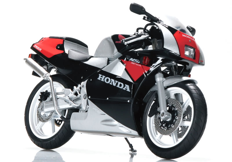 ザバイク No.BA-01 1/12 バリバリ伝説 巨摩郡 CB750F プラモデル