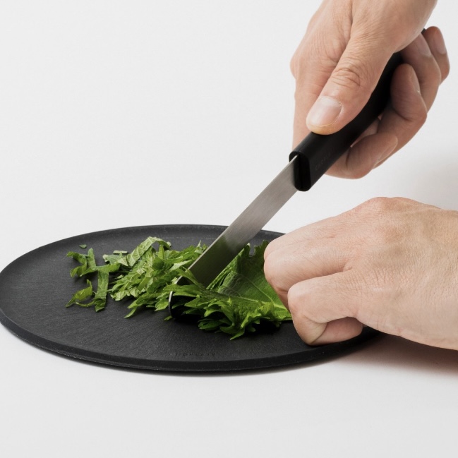 CHOPLATE (174mm) BLACKcho plate cutting board become . plate circle . plate cutting board gray dishwasher correspondence microwave oven correspondence made in Japan outdoor . plate circle heat-resisting Mini maru 