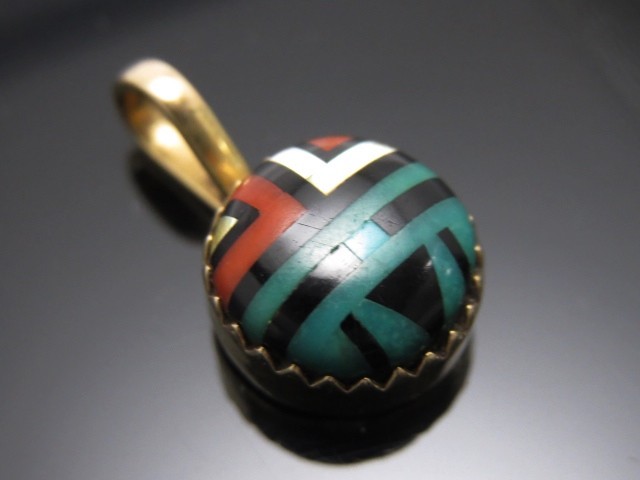 Andrew Dewa ズニ族 14K サンフェイス ペンダント インレイ