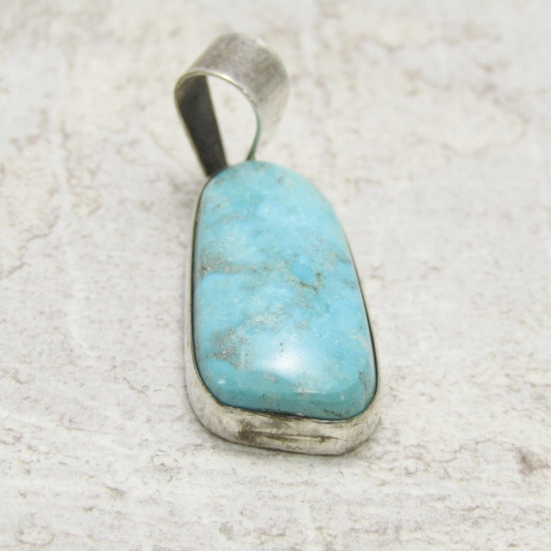 ナバホ ロビンツォーシー RT刻印 ペンダントトップ 大ターコイズ シルバー 美品 Robin Tsosie ナバホ族 ペンダント ローンマウンテン
