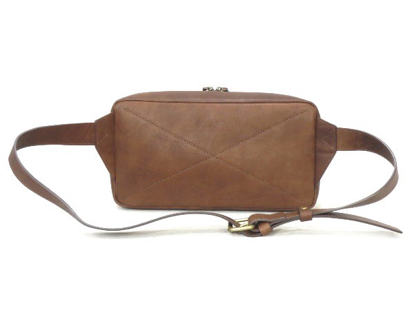 新品同様 未使用 土屋鞄 ビークル トリジップ ボディーバッグ 茶