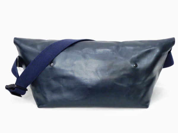 Uni&co. ユニアンドコー レザー メッセンジャー バッグ L 濃紺