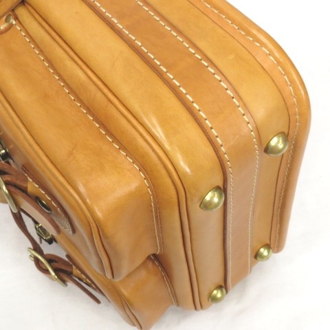 HERZ ヘルツ　革ショルダーバッグ　キャメル　USED品 HERZ ヘルツ ワンショルダーバッグ キャメル レザー レディース