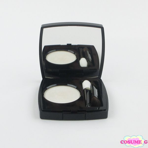 オンブル エサンシエル 2.2g （220 ブラン ペール）