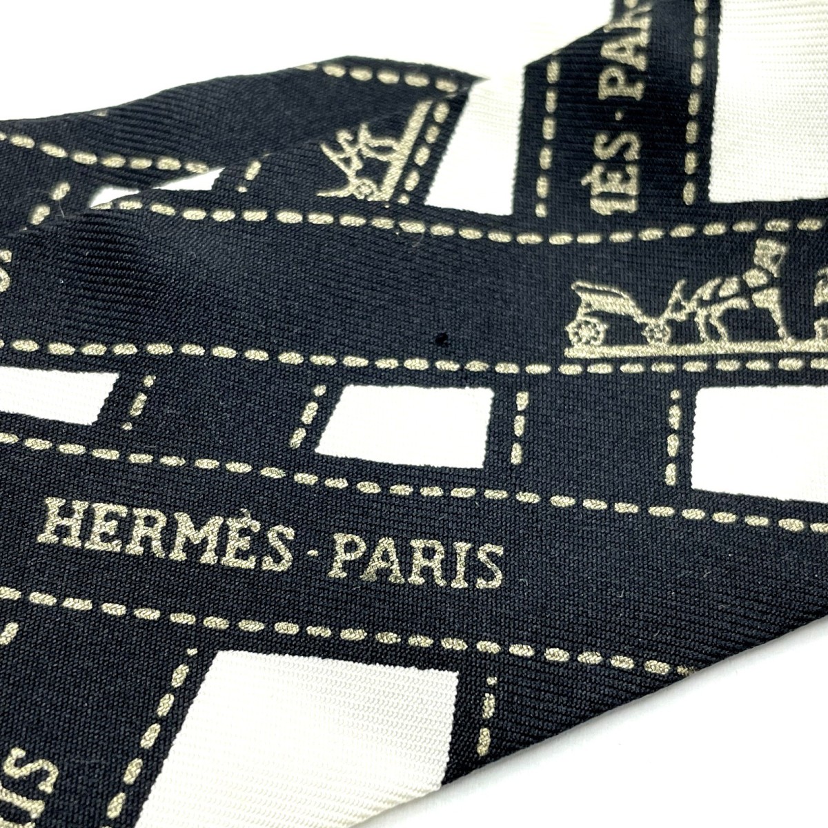 HERMES( Hermes )tui Lee borute.k лента рисунок черный / белый шелк 100% B разряд 