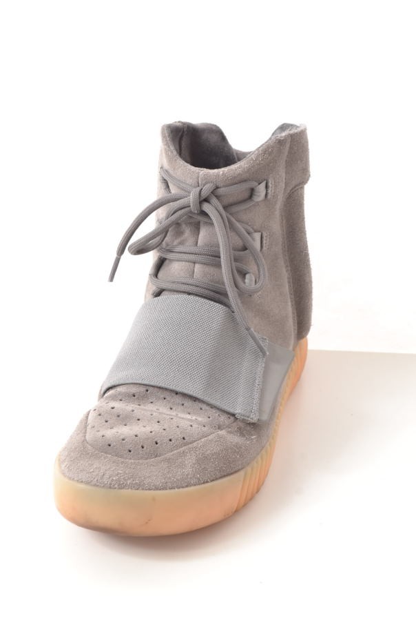 YEEZY BOOST 750 