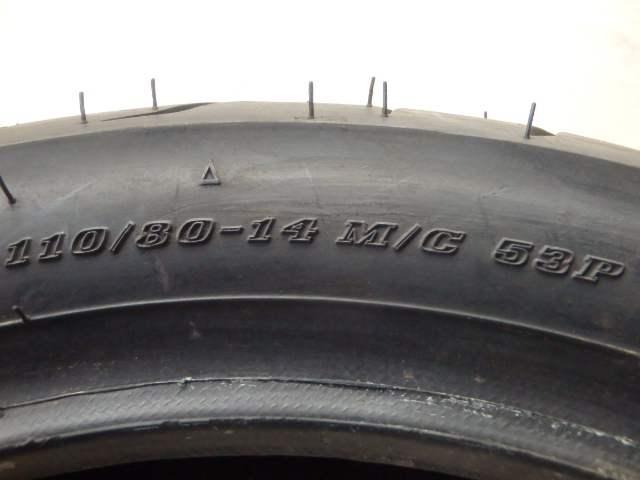 B1242- Dunlop SCOOTSMART 110/80-14 53P used 9.9 amount of crown only one 2020 year made front 