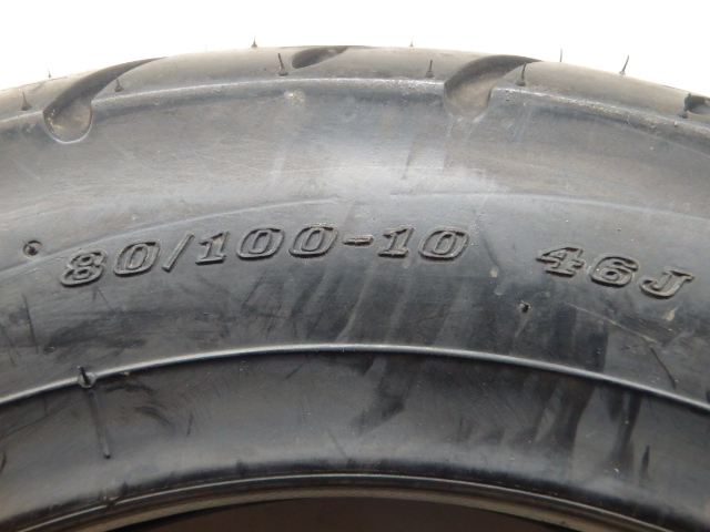  Dunlop RUNSCOOT D307 80/100-10 46J used 9.9 amount of crown only one 2019 year made front / rear combined use 