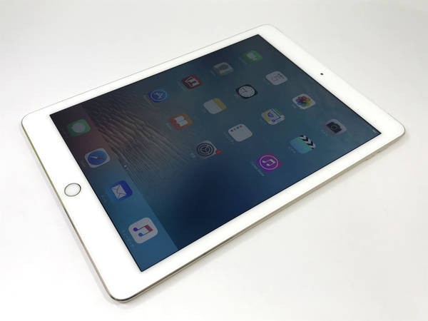 Apple iPad Air 2 Wi-Fi ＋ Cellular 16GB ゴールド ソフトバンク iPadの商品画像