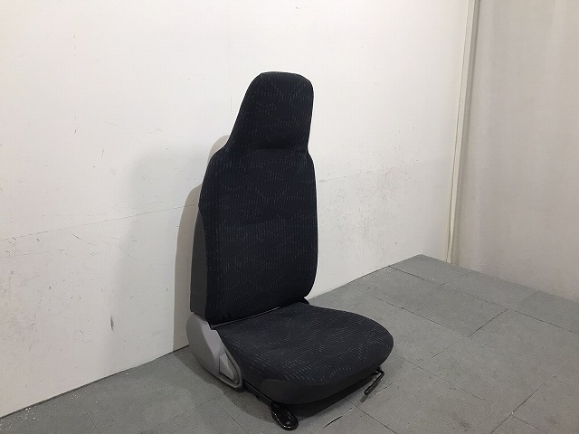  new car removed! Dyna / Toyoace / Dutro / Camroad Heisei era 23 year 7 month ~ standard car original driver's seat / driver seat Toyota (125432)